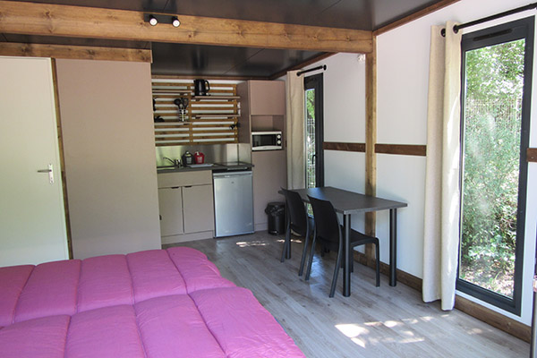 Camping Le Chene Tallard-Tiny Home Salon lit